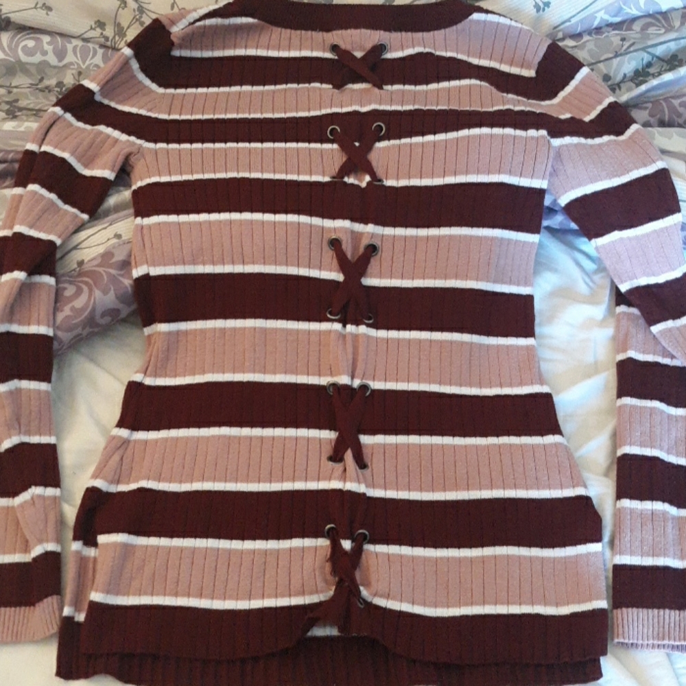 Shirt - Picture 2 of 4